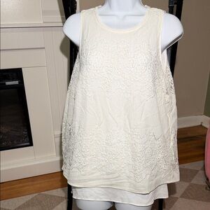 Sleeveless Cream Lace Trim Layered Camisole